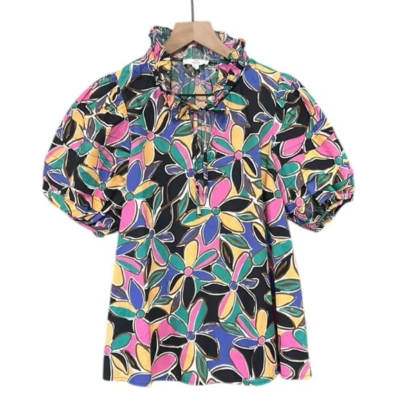 Entro Vibrant Floral Print Short Puff Sleeve Tiered Detail Top Size Medium - Picture 3 of 12